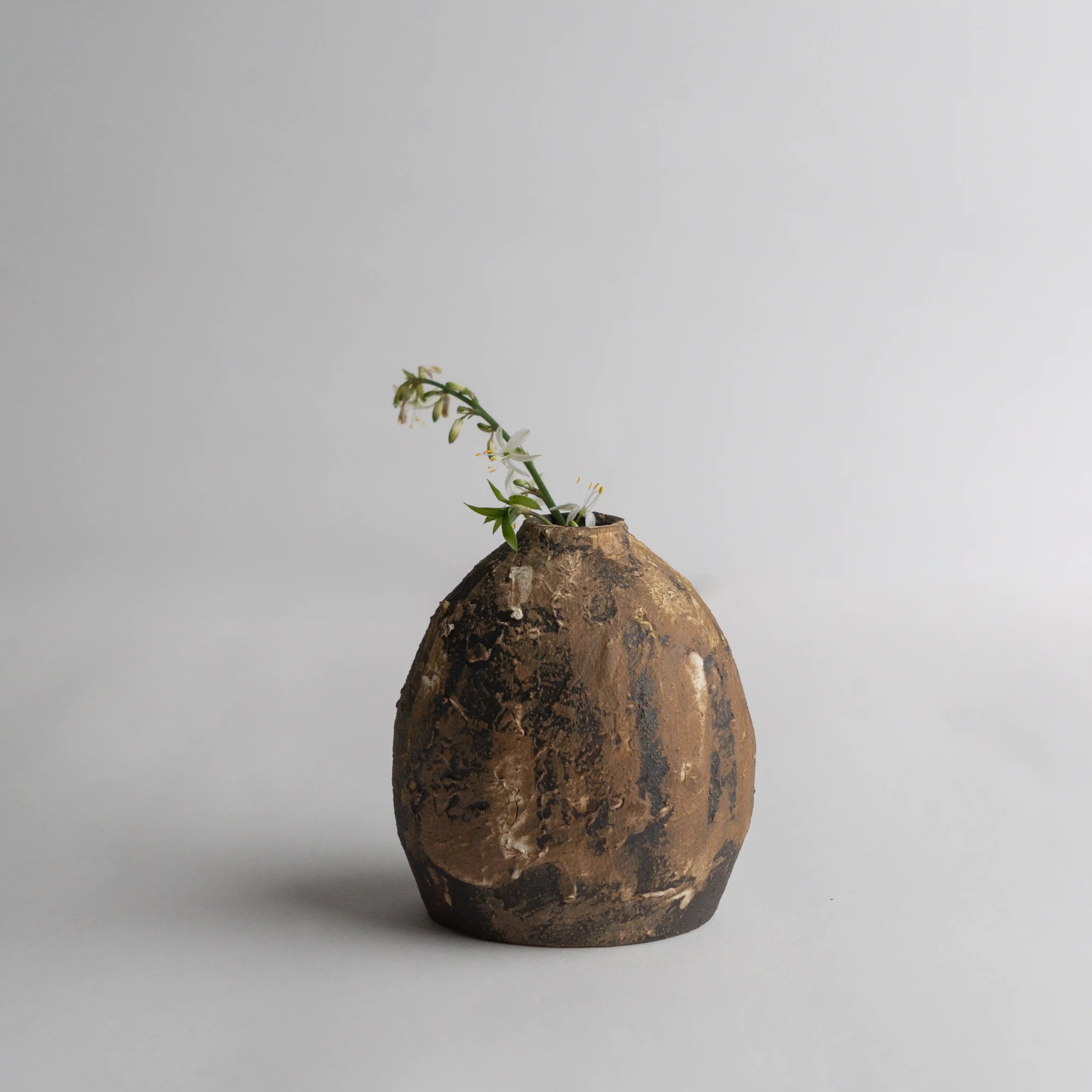 Soundarya Vase